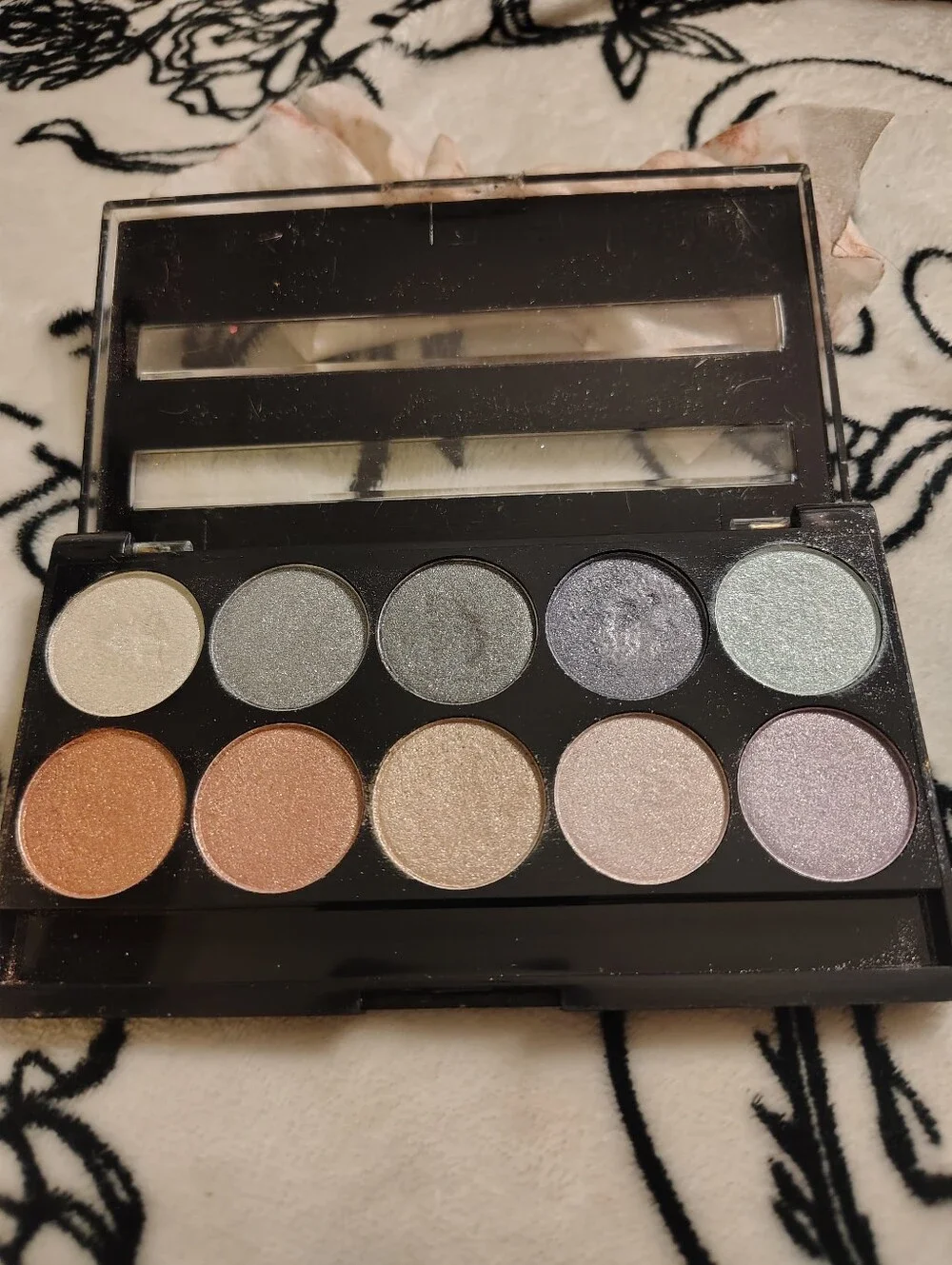 Eyeshadow Palette Bundle NRW W7 10 Out Of 10 And NEW ColorMates 12 Shades